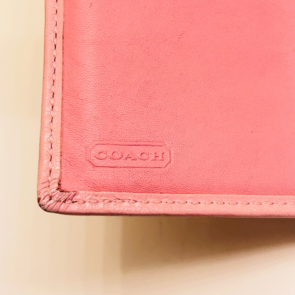 Coach Y2K SoHo Pink Wallet - Picture 11 of 14